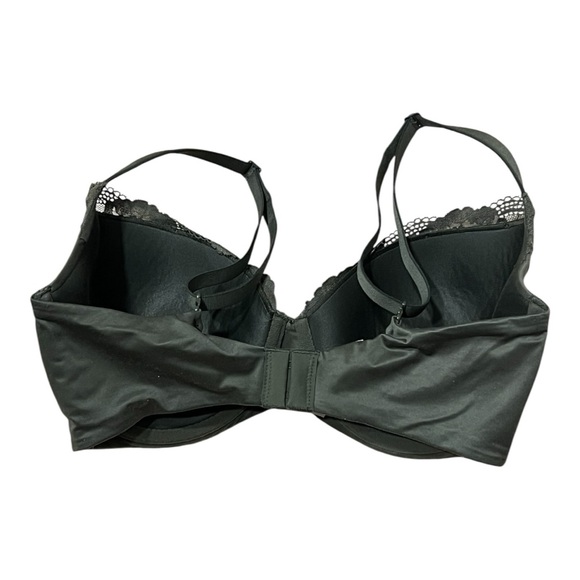 Victoria’s Secret Lace Demi Bra - Picture 2 of 4